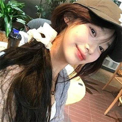 所有的猫都是灰色海报
